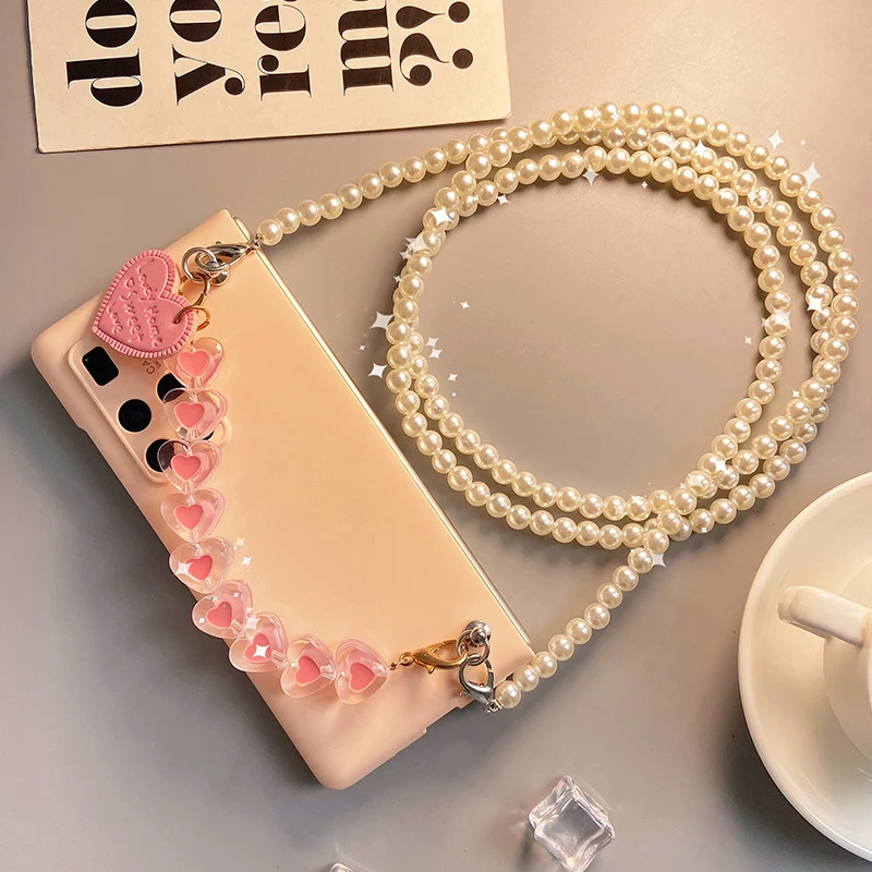 Fashion Cute Conque For Samsung Galaxy Z Fold 4 2 3 5G Small Love Heart Bracelet Long Pearl Chain Crossbody Pink Case Cover