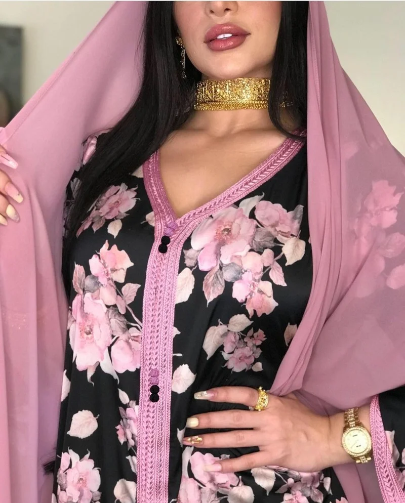 2021 Summer Fashion  Muslim Women V-neck Long Sleeve Printing Long Robes Muslim Woman Abaya European Clothing  Abayas for Women