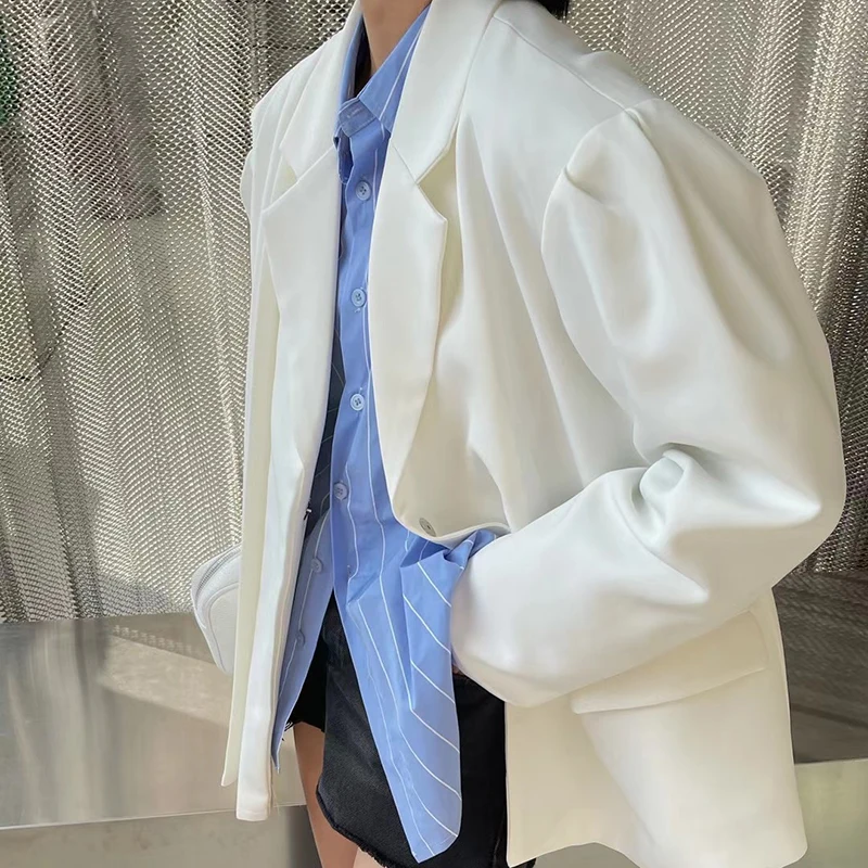 

TWOTWINSTYLE Black Pleated Blazer For Women Notched Long Sleeve Casual Loose Vintage Blazers Female Fashion New Clothing 2021