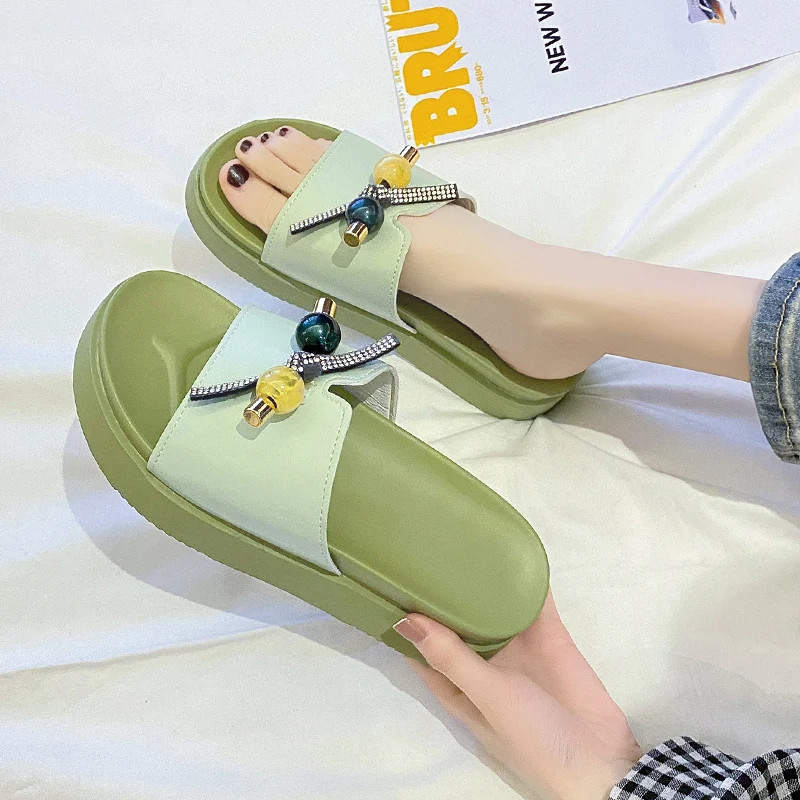 

Shoes Summer Clogs Woman Slippers Casual Platform Slides Pantofle Jelly Flip Flops Med Beach Luxury 2021 Flat Glitter PU Crystal