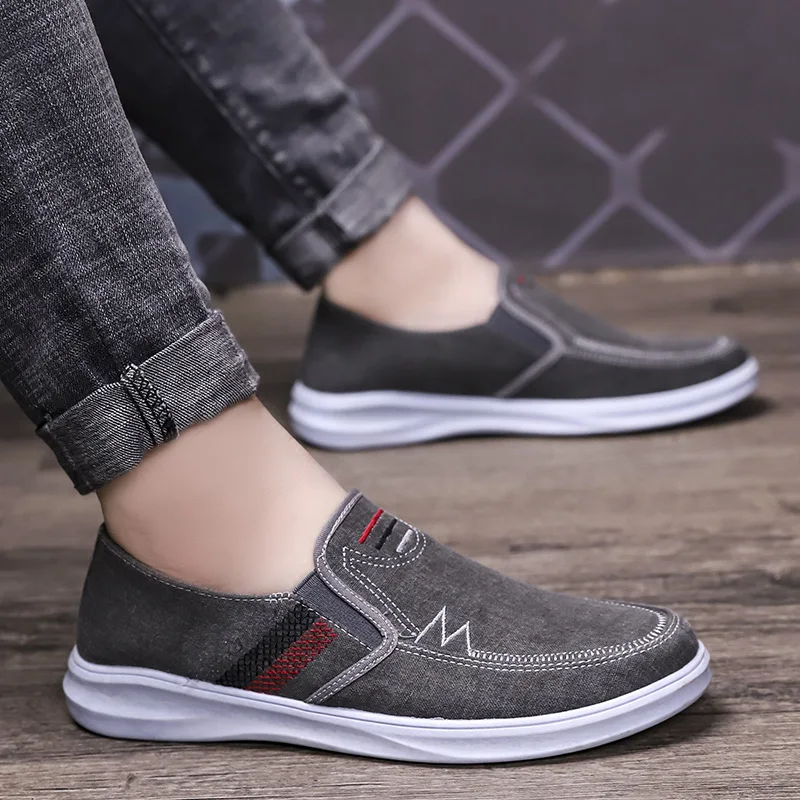 

Soft Bottom Skateboard Shoes Autumn 2020 New Men's Flat Breathable Casual Shoes Teenagers Washed Denim Canvas Shoes01