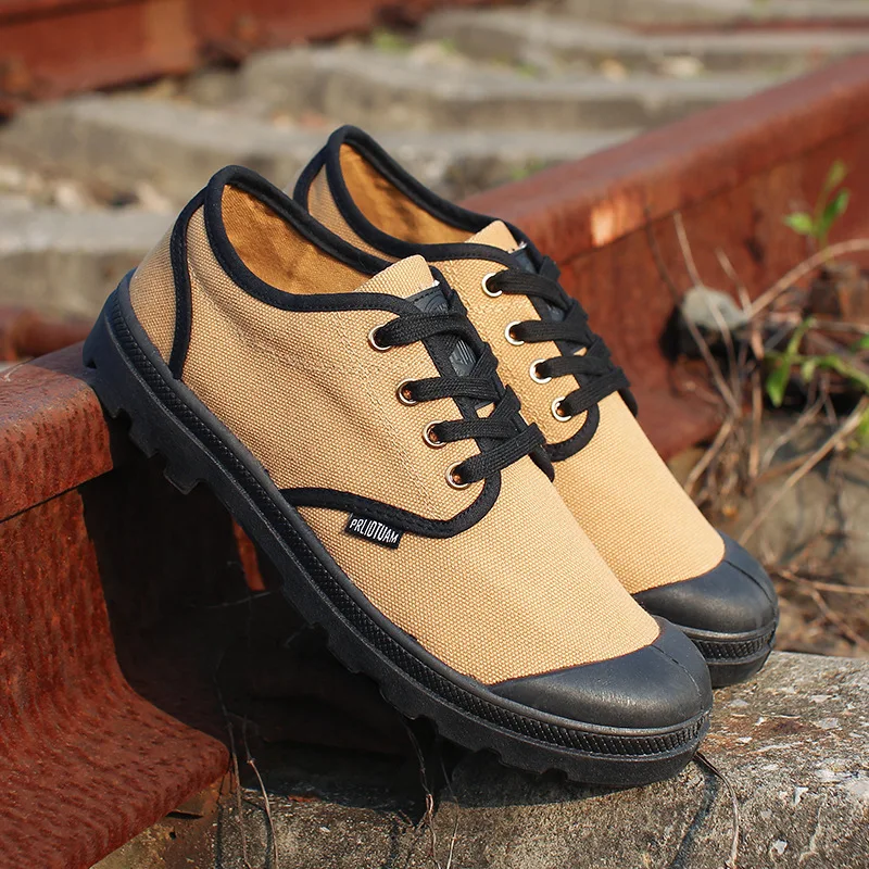 

Men Shoes New Low Top Casual Shoes Canvas Sports Shoes Hard-wearing Men's Sneakers High Quality Walking Shoes Zapatillas Hombre