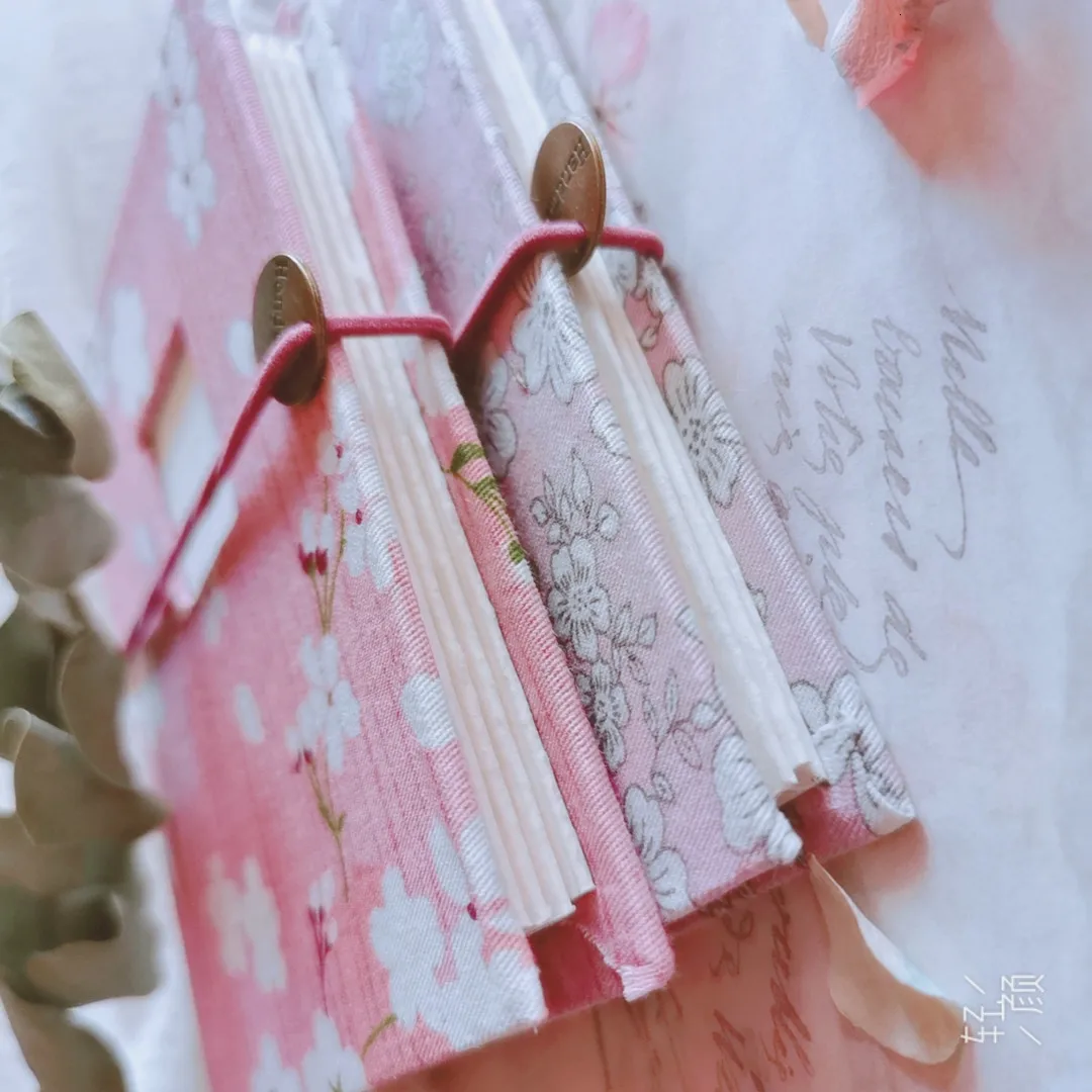 Ручной работы акварельный блокнот расписанный вручную дорожный журнал