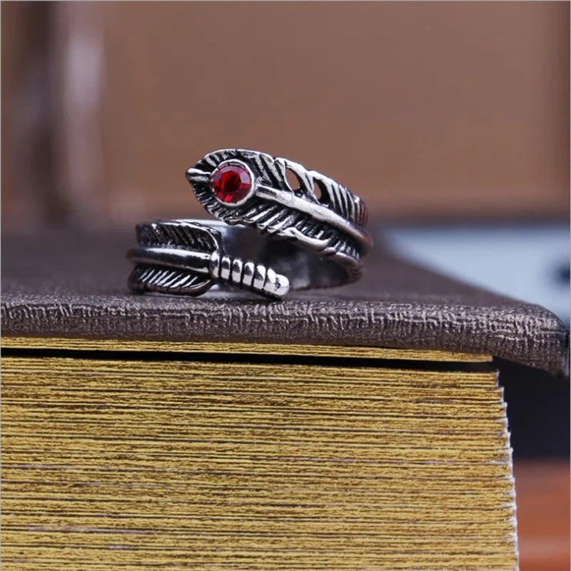Посеребренный красный натуральный камень перо пары обещают кольцо Мода Мужской