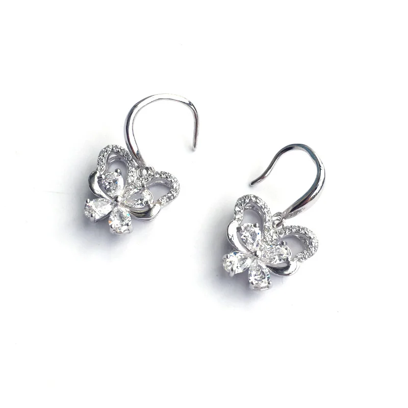 Женские серьги из серебра 100% пробы с мусанитом сертификатом огранка в виде груши