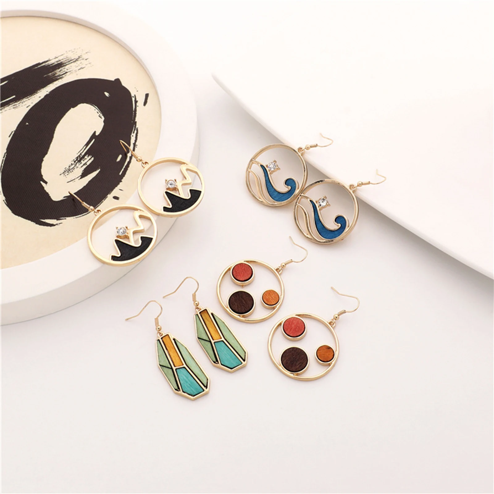 

8Seasons 1Pair Fashion Women Drop Earrings Round Wave Geometric Colorful Wood Party Club Dangle Earrings Statement Jewelry Gifts