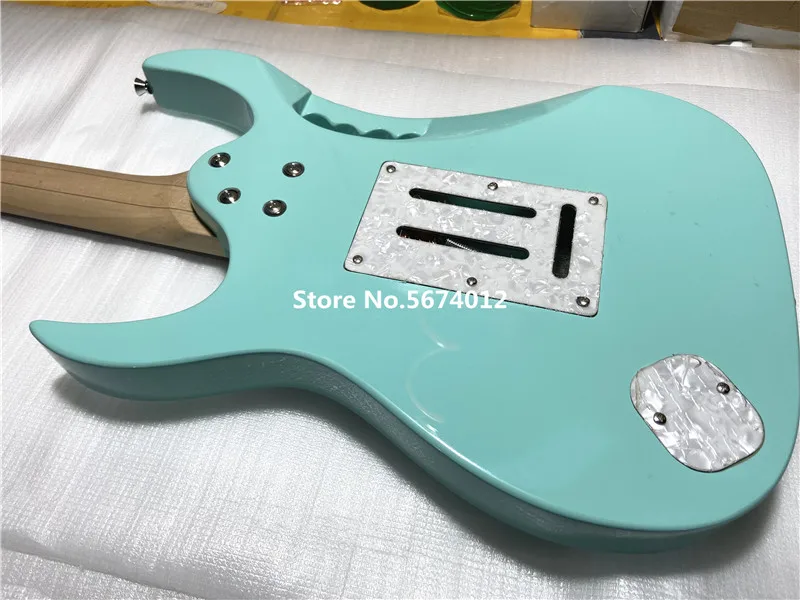 

High quality custom version of the classic surf green double vibrato electric guitar. Can be customized