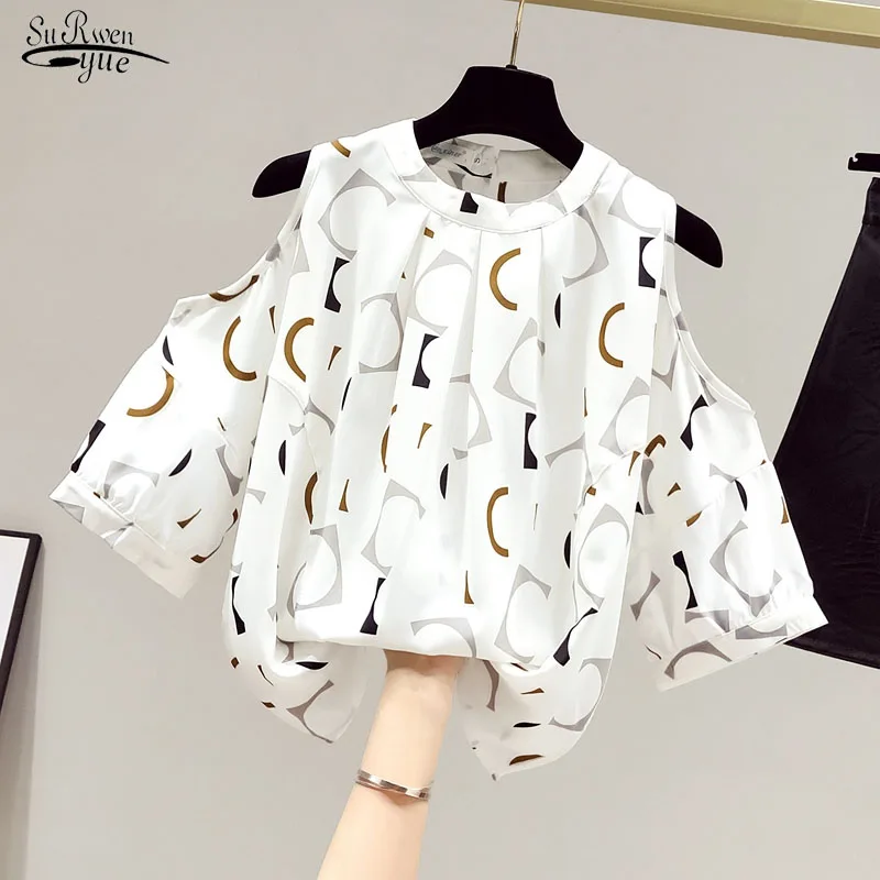 

Женская блузка с принтом, Повседневная Свободная шифоновая рубашка с открытыми плечами, круглым вырезом и коротким рукавом, модель 2021 в Кор...