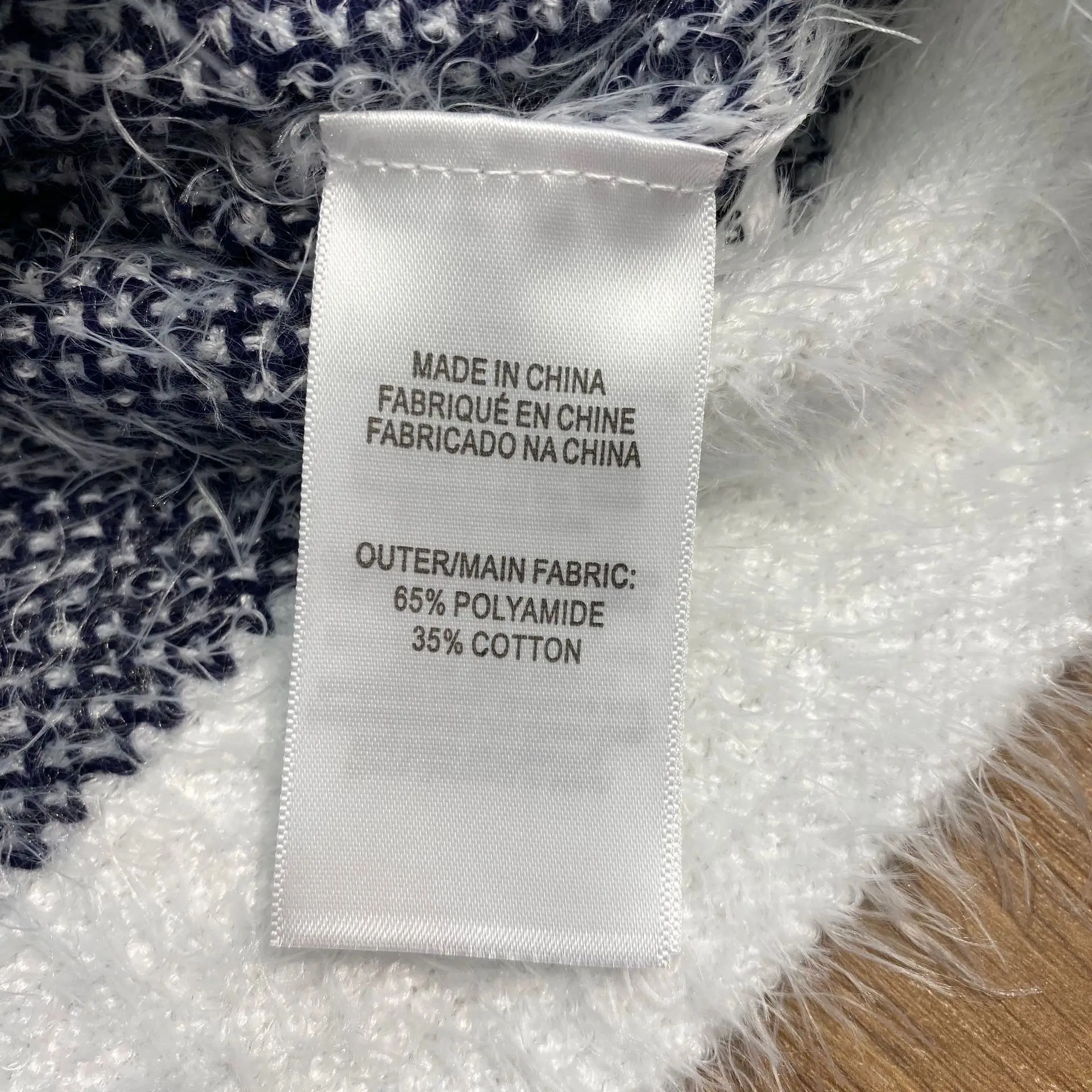 

V-neck Women Sweater Gradient Short Sweater Stripe Contrast Color Long Sleeve Knit Cardigan Jacket