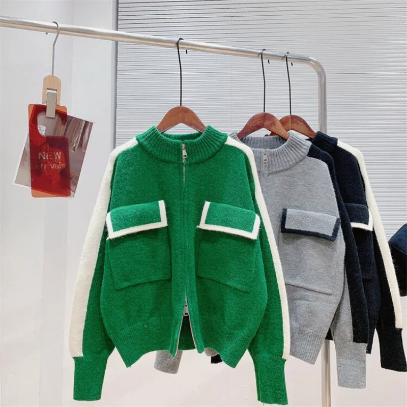 

Korean Fashion Women's Double Pocket Color Contrast Zipper Knitted Cardigan Loose Thickened Winter Sweater Small Coat