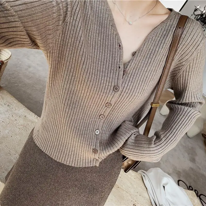 

Chic Women Cardigan Sweater Autumn Knitted Sexy V Neck Long Sleeve Coat Casual Single Breasted Soft Ladies Top New