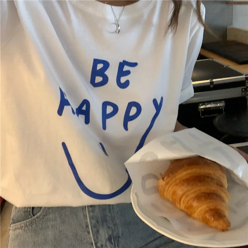 

Cute Smile T-shirt Women Loose And Versatile Round Neck Tee Shirt 2 Colors