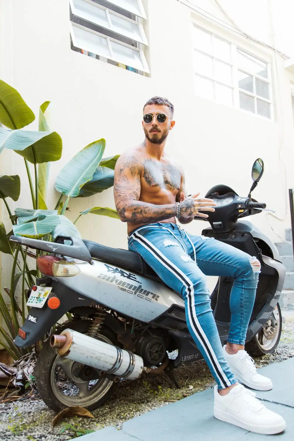 

Men Skinny Jeans Biker Destroyed Frayed Fit Denim Ripped Side Stripe Pencil Pants Hip Hop Streetwear Jeans