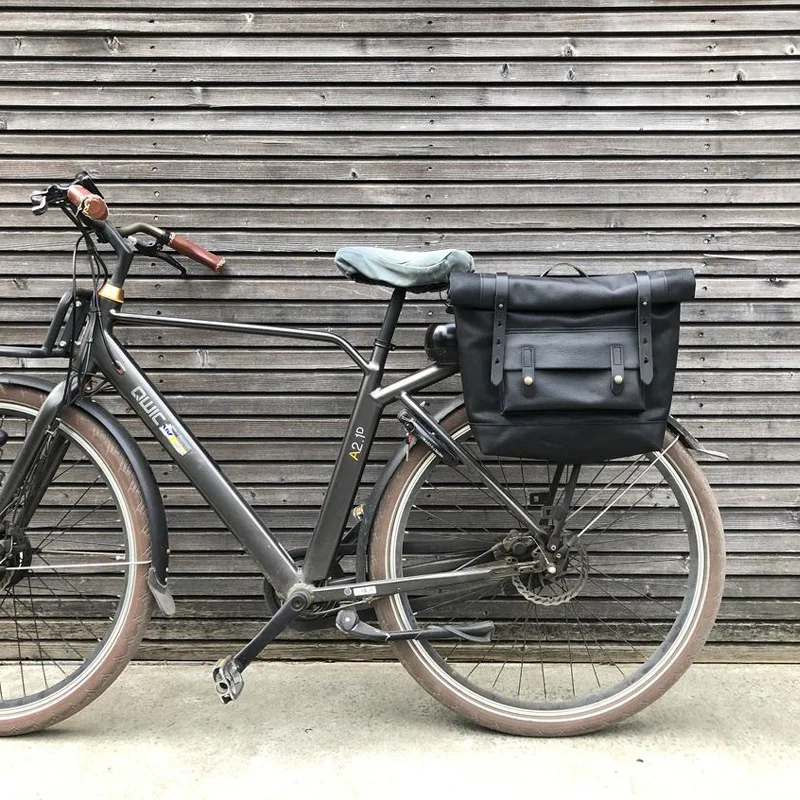 

High Quality Waterproof Motorcycle Bag Men Leather Shoulder Bag Waxed Canvas Travel Cycling Retro Side Bag Handbag MU-9730