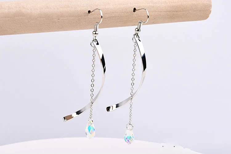 Элегантные Простые Модные Изогнутые Круглые индивидуальные аксессуары серьга