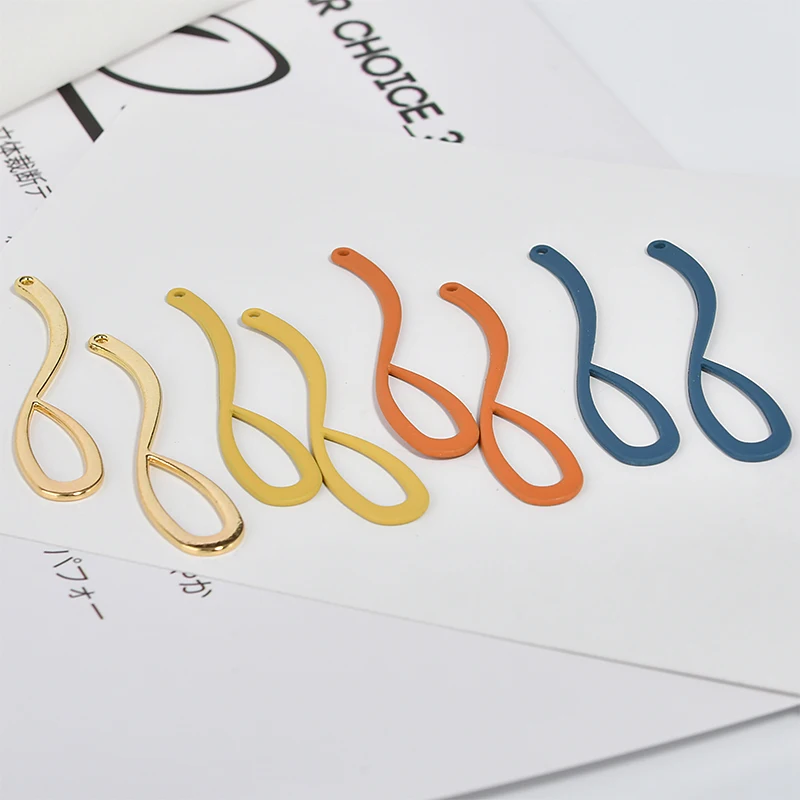 Весенняя цепочка для ключей с абстрактным воздушным шаром | Украшения и