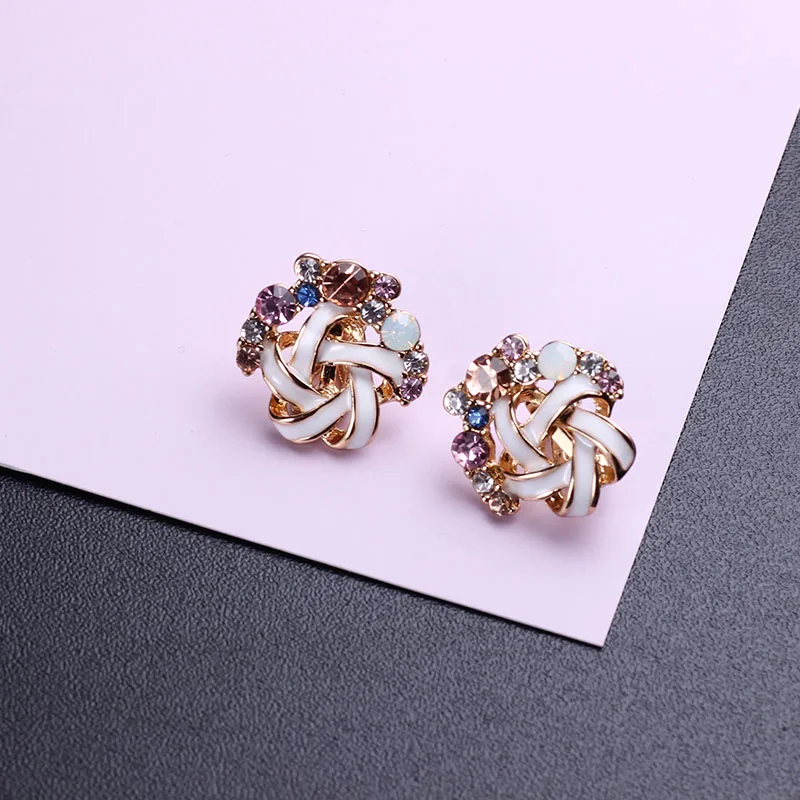 Серьги клипсы женские для ушей без пирсинга кольца с кристаллами шпиндель Клипсы