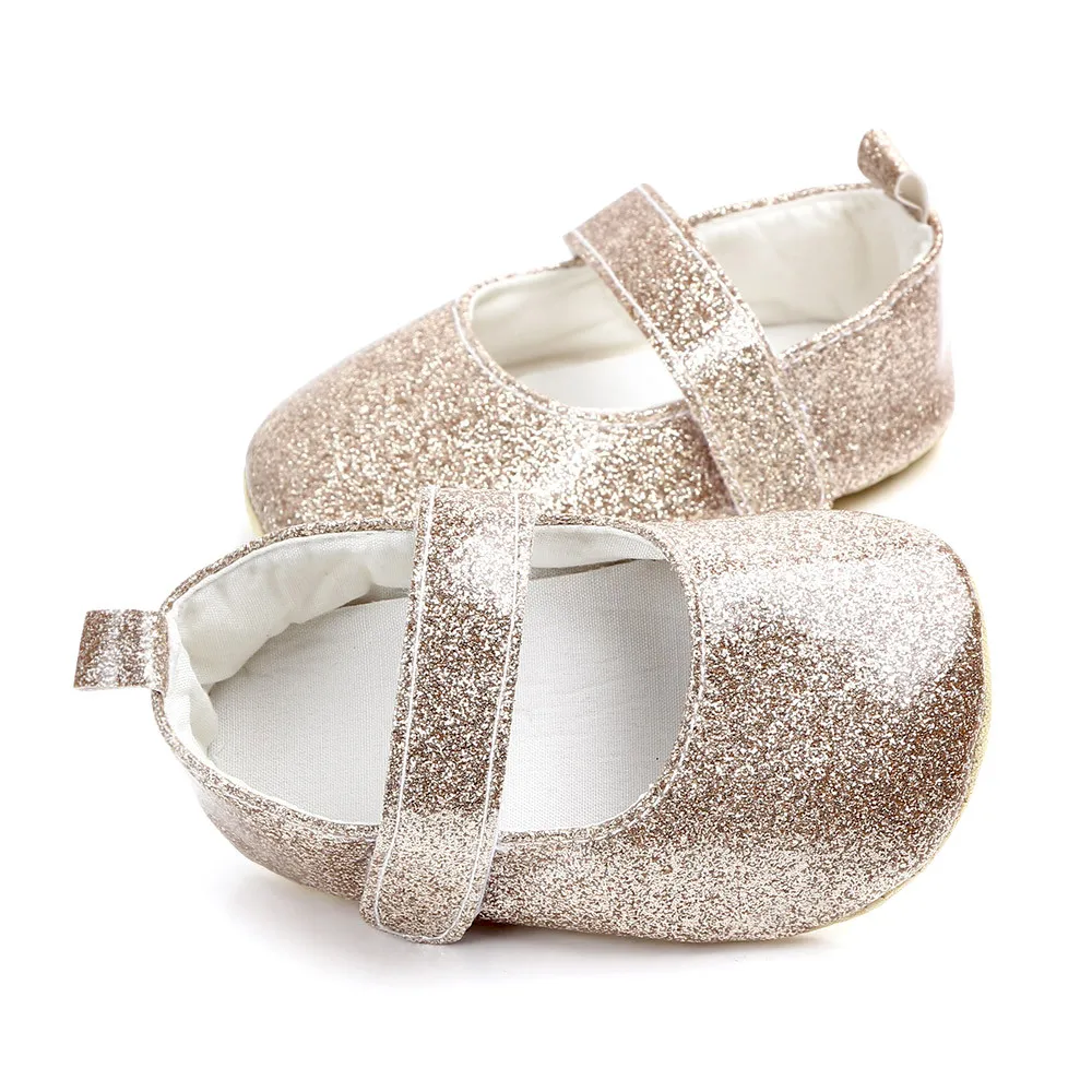 Кожаная обувь с блестками для маленьких девочек малышей повседневная на плоской
