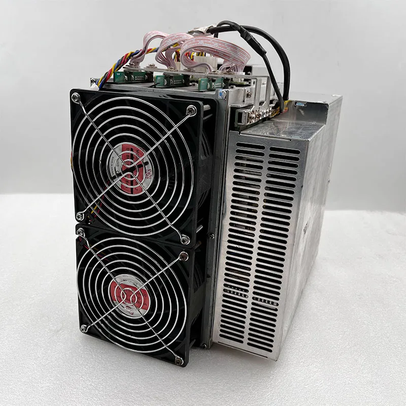 Б/у Майнер биткоинов Asic Innosilicon T2T 37T sha256 BTC BCH с блоком питания |