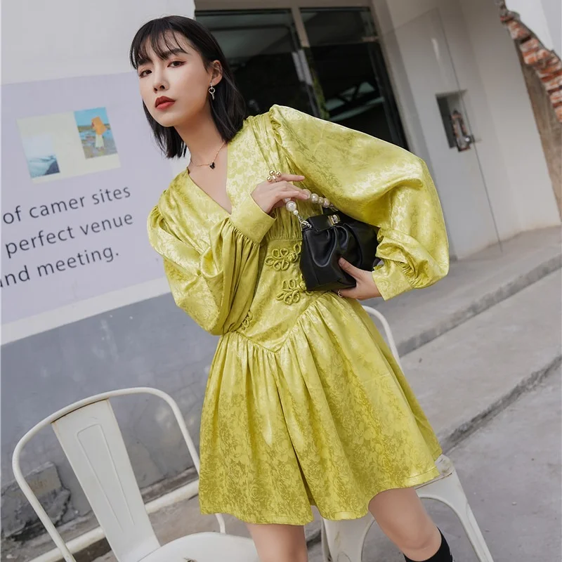 

Korejepo Women Dress 2021 Summer New Chinese Style Vintage Sexy Buckle V-neck Lantern Sleeve Long Sleeve Slim A-line Mini Dress