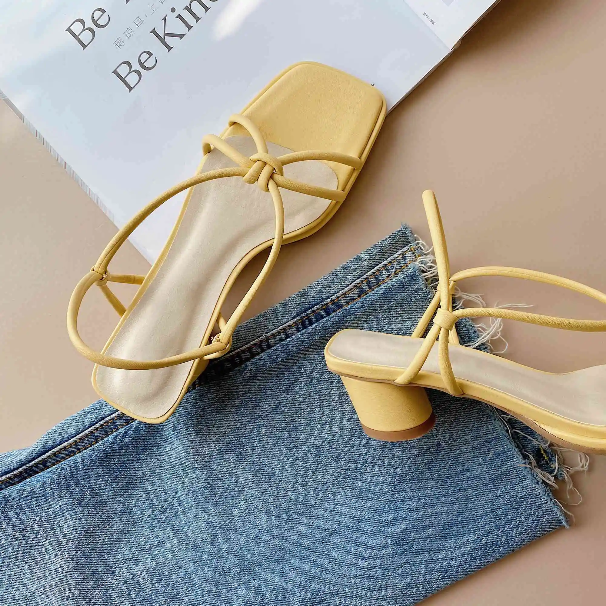 

Lenkisen simple style narrow band beauty lady dress breathable high quality square toe med round heel slip on women sandals L52