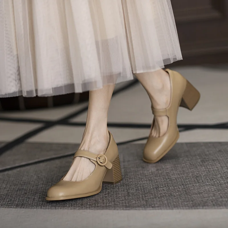 

Женские кожаные туфли в стиле ретро, туфли на толстом каблуке, с ремешком с пряжкой и квадратным носком, туфли на среднем каблуке, лето-осень ...