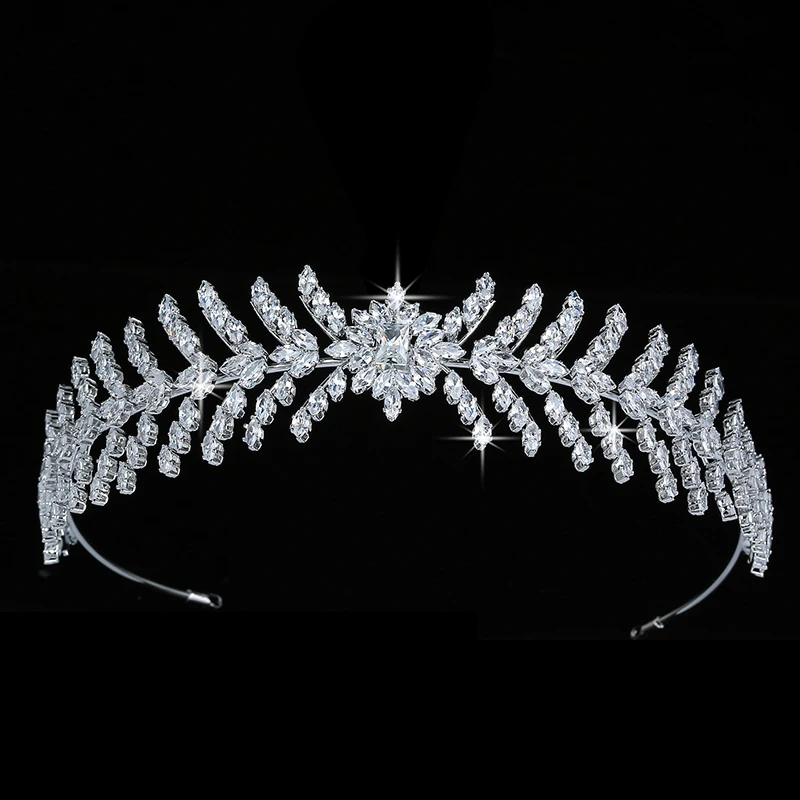 

Женская свадебная бижутерия для волос с фианитами