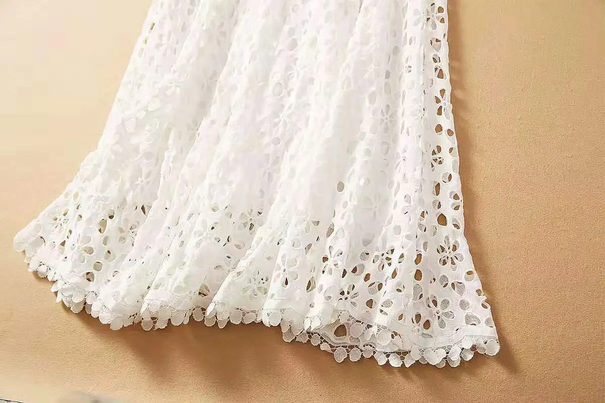 

2021 new fashion high-end white slim water-soluble flower dress women