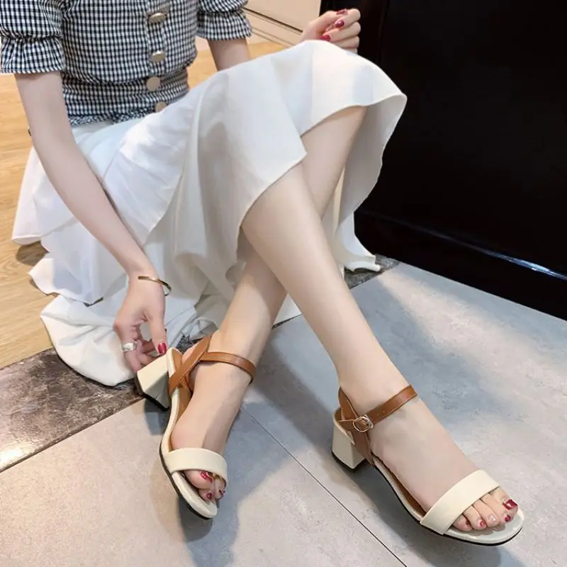 

2021 summer new Mid Heel women's shoes thick heel open toe sexy one line buckle women's sandals Roman shoes