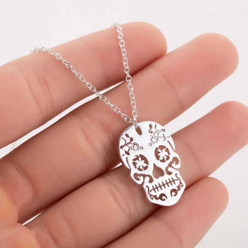 

Halloween Retro Fashion Skull Pendant Women's Necklace Minimalism Tricolor Charm Temperament Neck Decor Jewelry