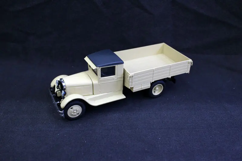 Классическая 1:43 шкала литья под давлением сплав Металл Винтаж русский грузовик миниатюрный моделирование статические Автомобили Модель дисплей коллекция