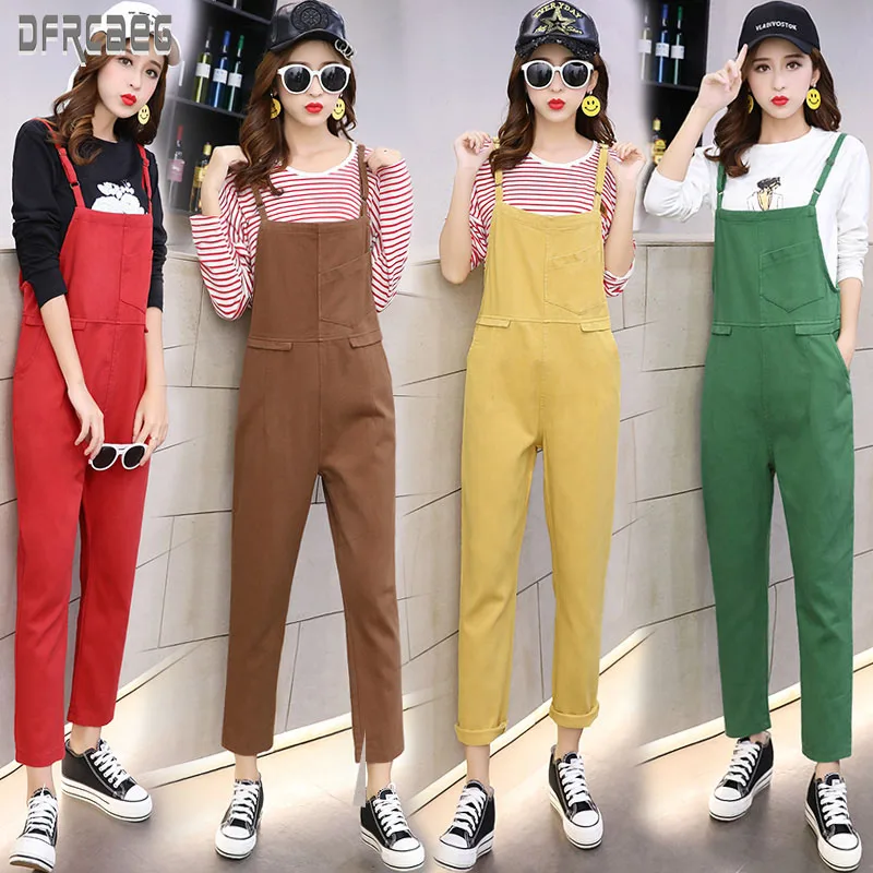 Женский свободный джинсовый комбинезон с карманами красный хлопковый