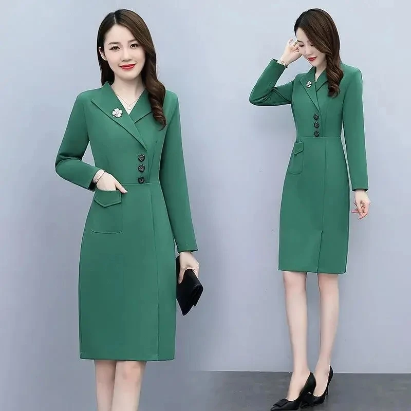 Женское деловое приталенное платье-блейзер элегантное офисное платье с отложным