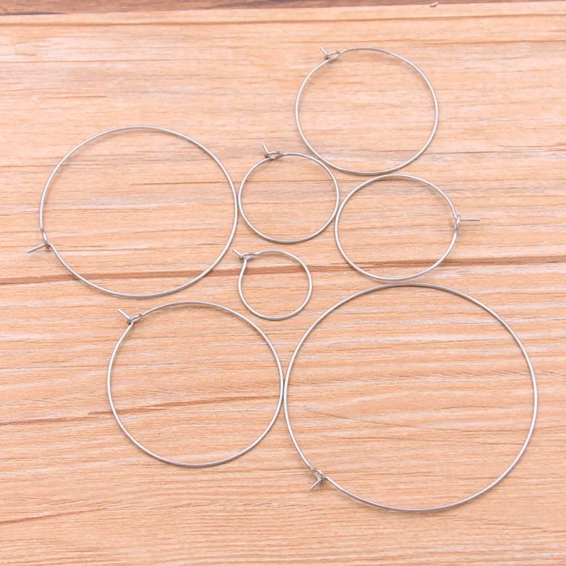 Купи 40pcs 7 Size Shaped Ring Round Charm Stainless Steel Pendant Open Bezels Hollow Pressed Resin Frame Mold DIY Jewelry Making за 73 рублей в магазине AliExpress