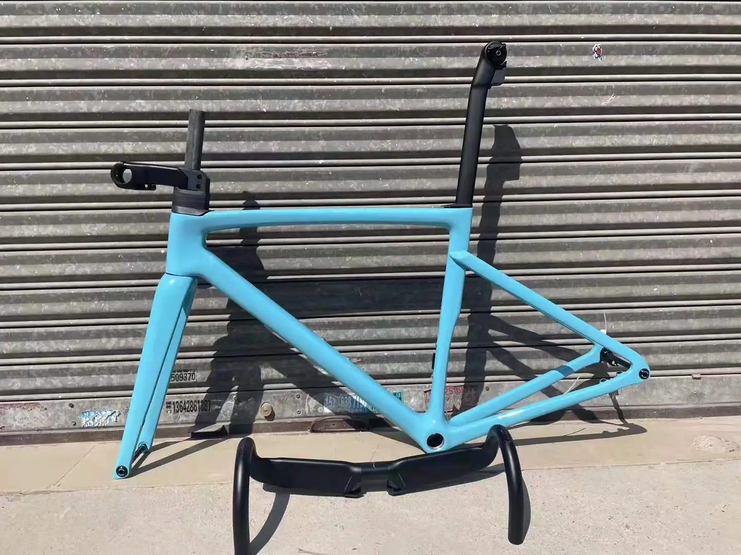 

SL7 Carbon Fiber Bike Frame, BSA Threaded Bottom Bracket Disc Brake 2021 Super Ultralight Fit both DI2 and Mechanical group