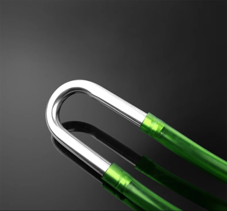 Аквариум из нержавеющей стали входит и выходит водопроводной трубы U-образная