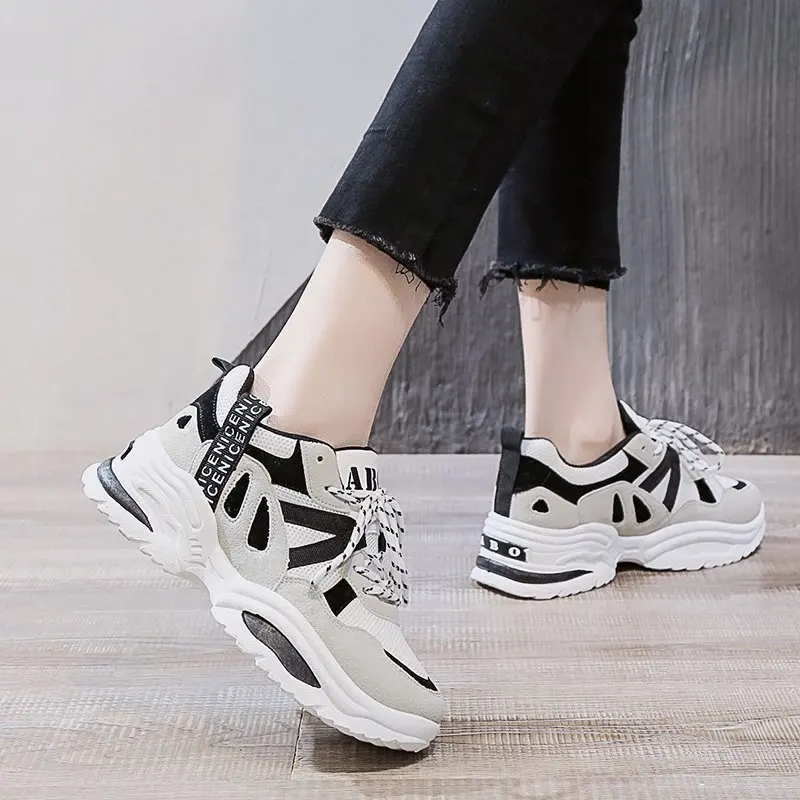 

Vulcanized shoes women breathable sports shoes women lace comfortable sports shoes ladies 2021 new fashion casual women's shoes