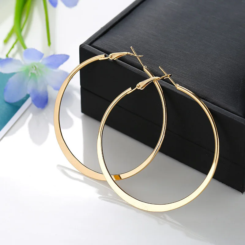 

3 Sizes Big Smooth Circles Hoop Earrings For Women Statement Gold Color Round Circle Loop Earring Party Gift Hot Sale 1Pcs