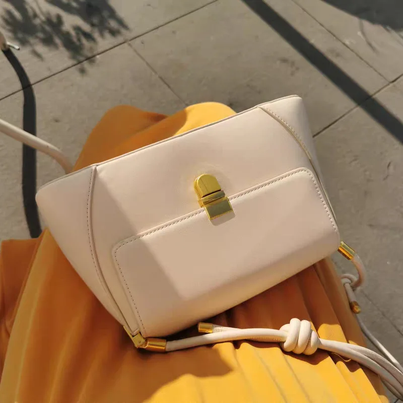 

Новинка, одноцветные сумки на плечо для женщин, простая дизайнерская сумка на подмышках, Сумки из искусственной кожи и кошельки, женские сум...