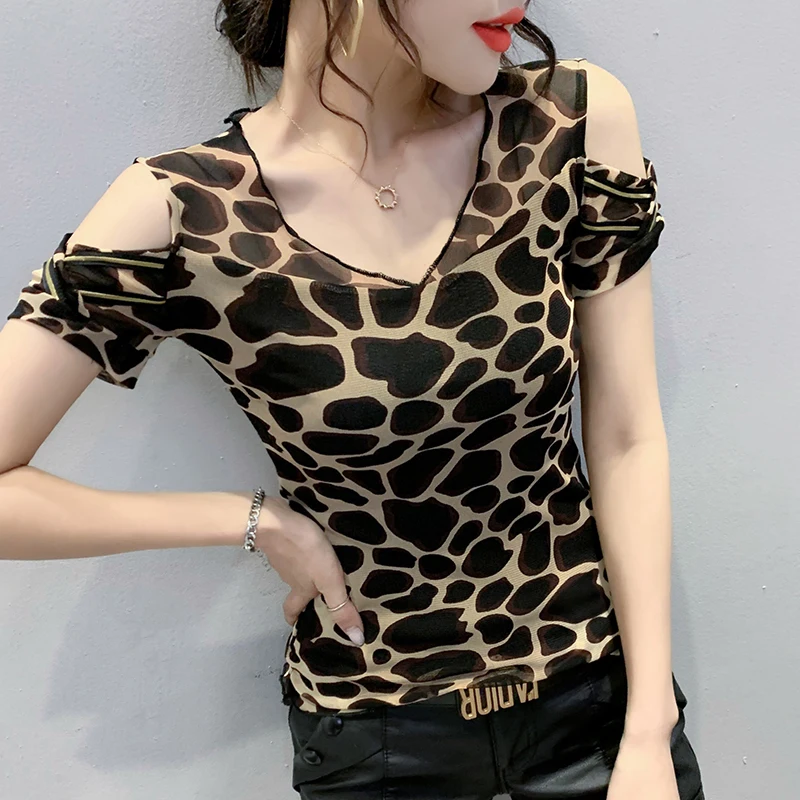 

2021 Summer mesh top streetwear print v-neck off shoulder sexy ladies tees short sleeve t-shirts plus size pullover t shirt