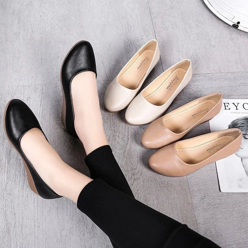 Fall new women's singles shoes with slope-heel comfortable pointed peas shoes mid-heel mother shoes