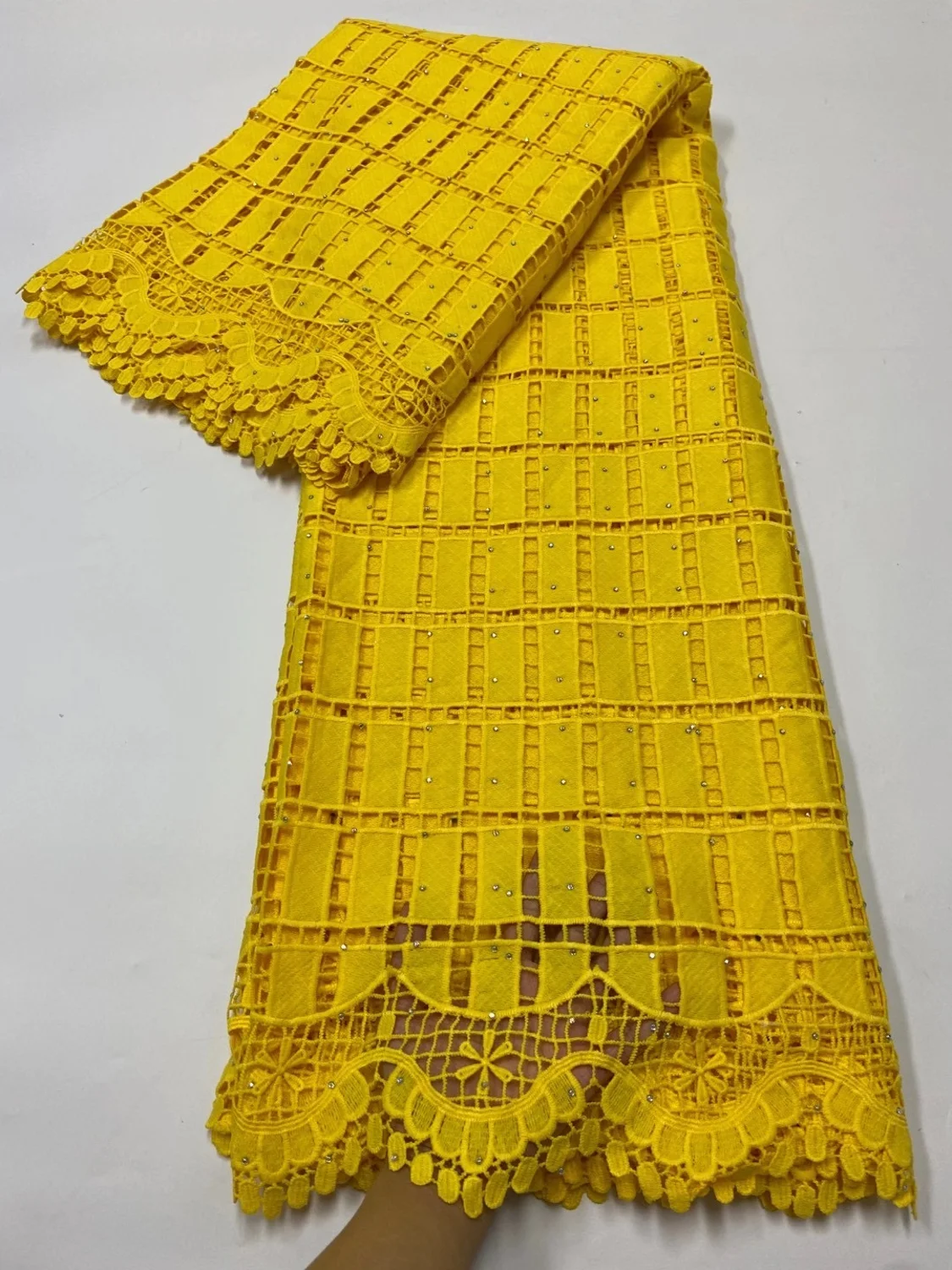 Новейший дизайн чистый белый Африканский шнур гипюр кружевная ткань 2020 высокое