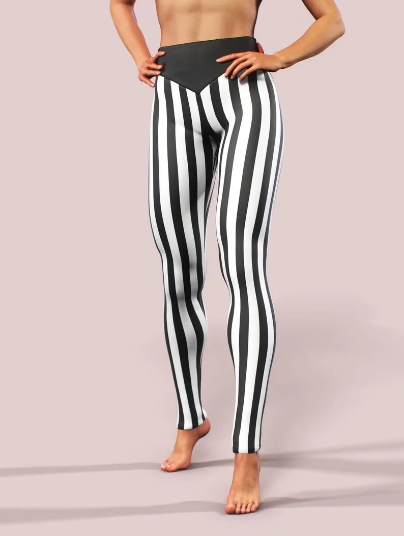 Леггинсы женские из искусственной кожи с V-образным вырезом спереди и сзади |