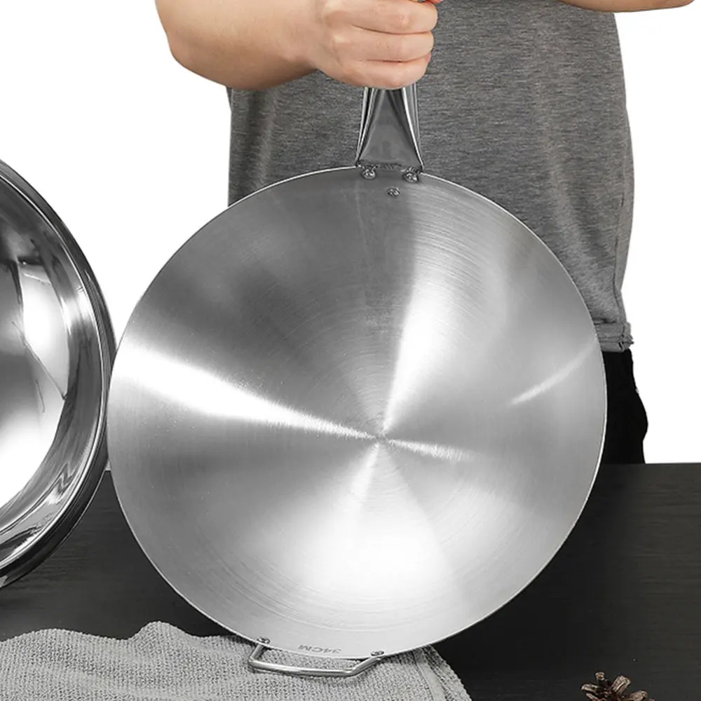 

1pc Frying Pan Household Wok with Wooden Handle kitchen Gadget (Silver)