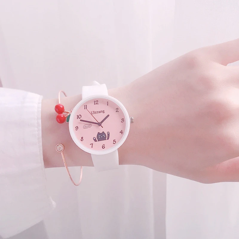 Женские кварцевые часы с маленьким циферблатом и силиконовым ремешком | Наручные