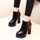 Женские ботильоны на шпильке, Черные ботильоны из мягкой кожи с круглым носком, на высоком квадратном каблуке, модель G0046 на осень