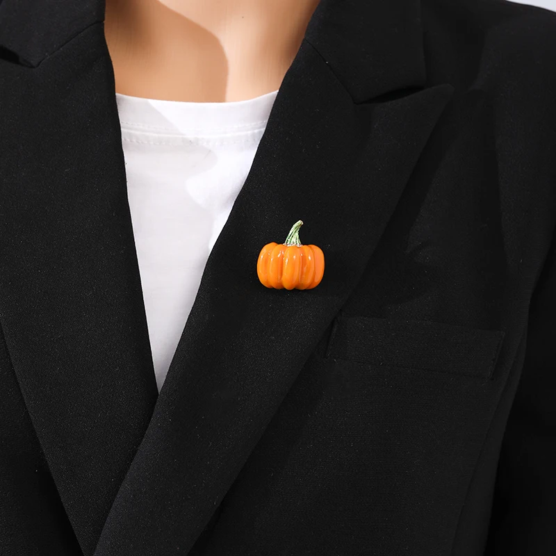 

Happy Halloween Enamel Rhinestone Pin Pumpkin Brooch Ladies Costume Dress Lapel Plant Pin Jewelry Accessories