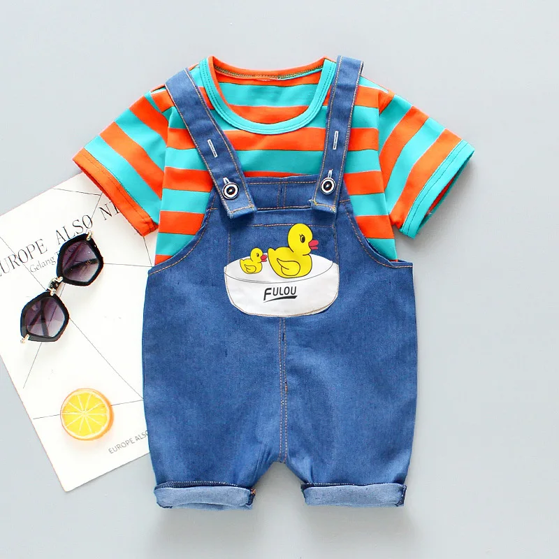 Одежда для маленьких мальчиков и девочек одежда в полоску модная детская