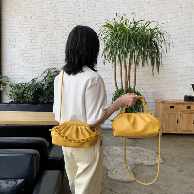 Толстая сумка в виде облака с цепочкой Ретро под руку 2020 Новая мягкая складная