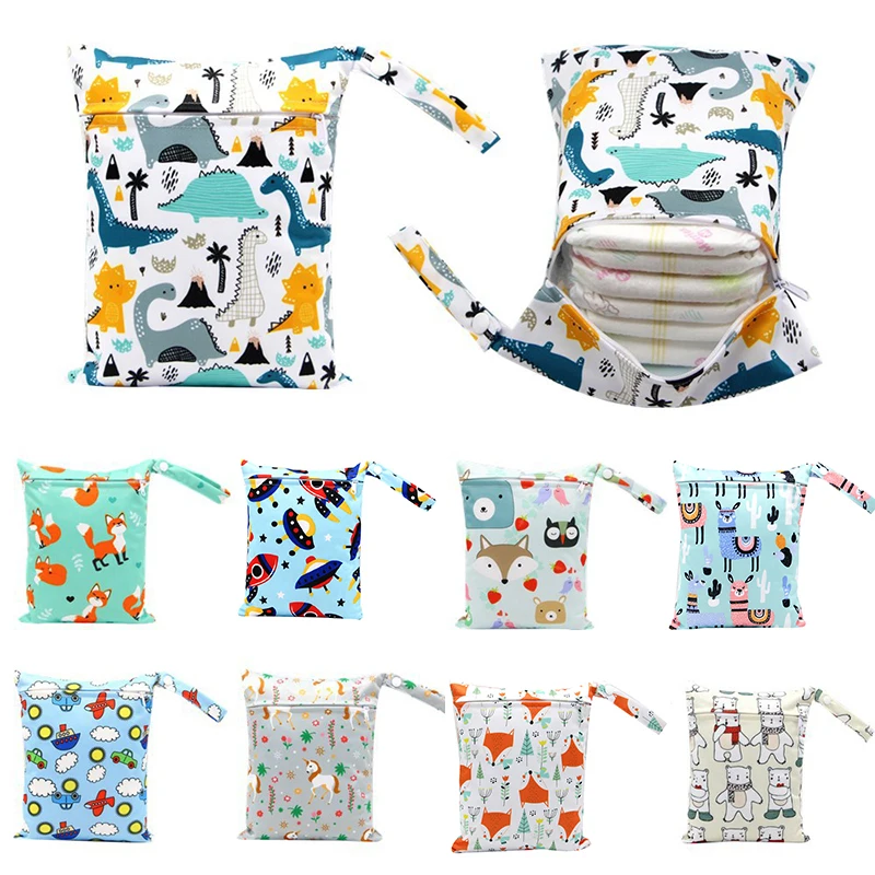 

20*25cm Cartoon Waterproof Diaper Bag Storage Bag Sanitary Napkin Hanging Wet Dry Storage Nappy Diaper Bag Baby Essentials